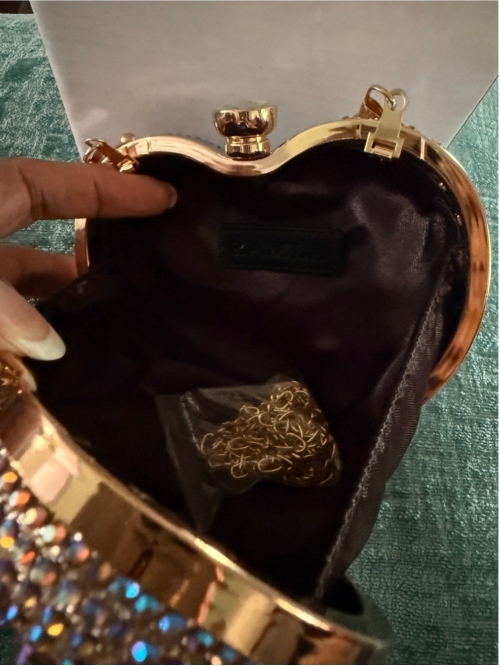 Women's Ramla Gold Iridescent Heart Shaped Clutch One Size - Picture 3 of 4
